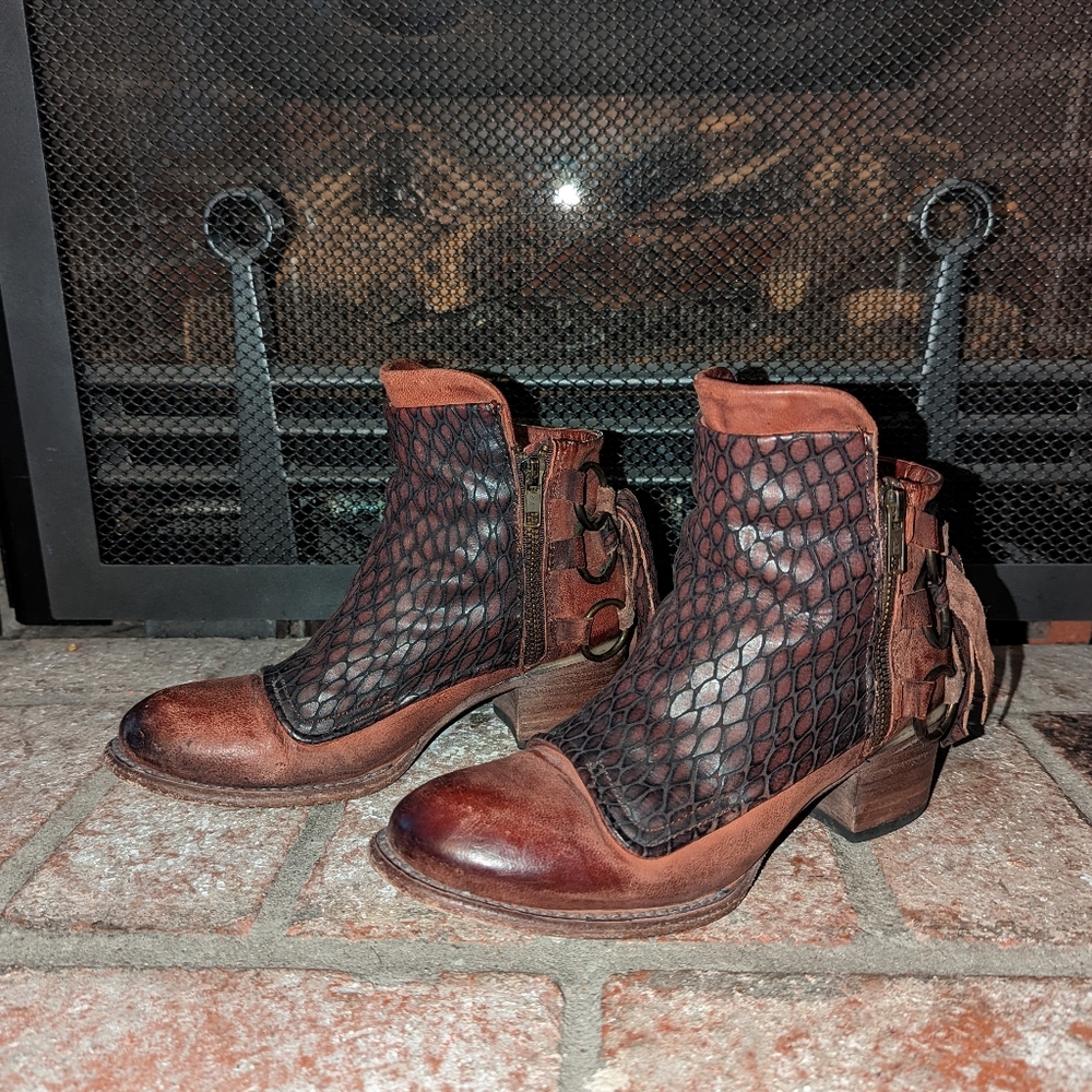 Freebird Cheri Rust Multi Booties Size 7 - image 5